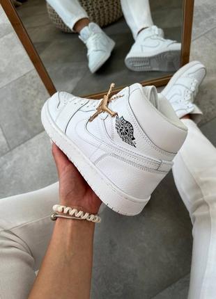 Жіночі кросівки nike air jordan high all white6 фото