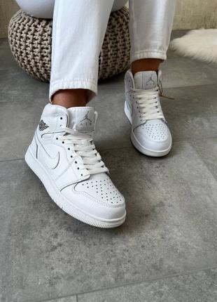 Жіночі кросівки nike air jordan high all white10 фото