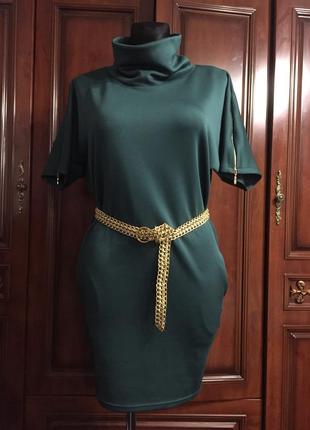 Платье изумрудного зеленого цвета новенькое