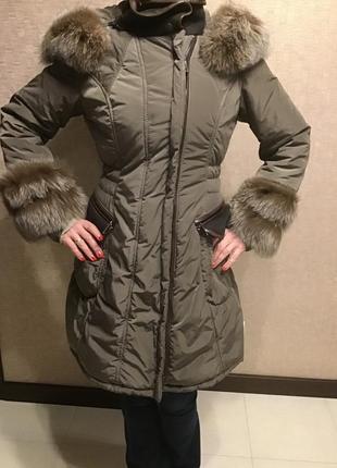 Пальто женское зимнее с натуральным мехом5 фото