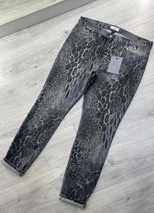 Джинсы brax тянуться