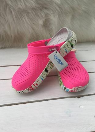 Crocs literide clog кроксы женские сабо розовые кляксы рожеві цветная подошва