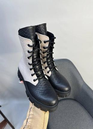 Стильные базовые ботинки берцы кожа с тиснением под рептилию2 фото