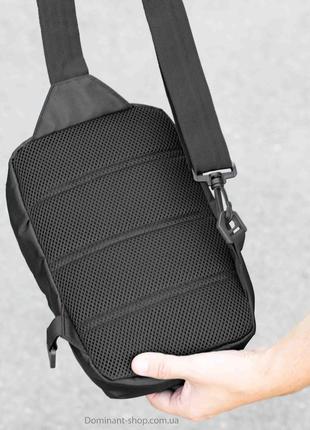 Мужская городская нагрудная сумка слинг через плечо kangar черная тканевая однолямочный рюкзак бананка прояная7 фото