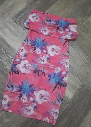 Плаття принт коротке фактурне на фігурі