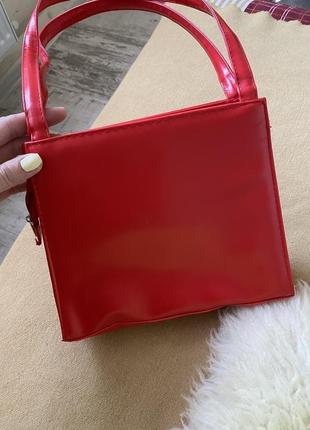 Трендова малєнька сумочка