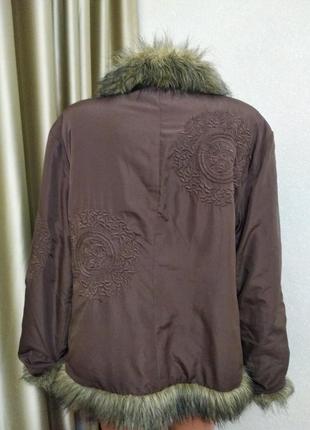Демисезонная куртка с вышивкой от acire франция1 фото