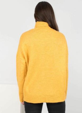 Женский теплый свитер с горлом2 фото