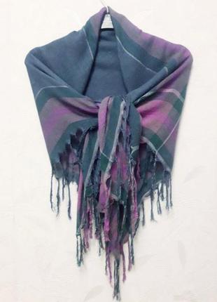 Хустка з тонкої, ніжної, з легким шовковистим блиском натуральної віскози