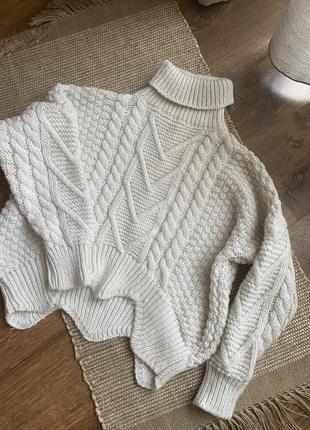 Жіночий теплий светр1 фото
