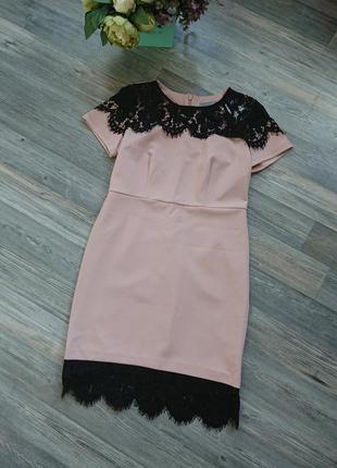 Красивое нюдовое платье с черным кружевом р.44/46