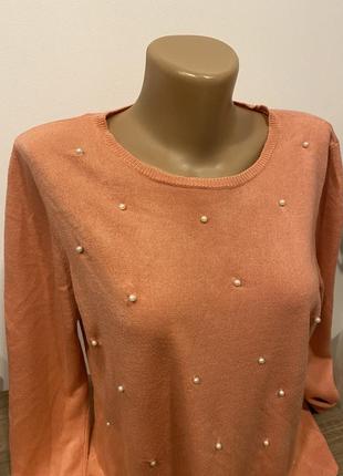 Стильный свитер с жемчугом 3