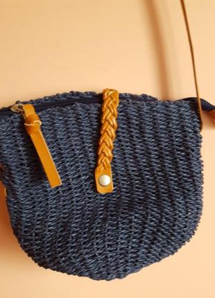 Маленька плетена сумочка2 фото