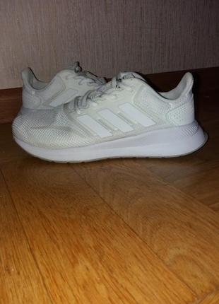 Кроссовки adidas 34р. оригинал.5 фото