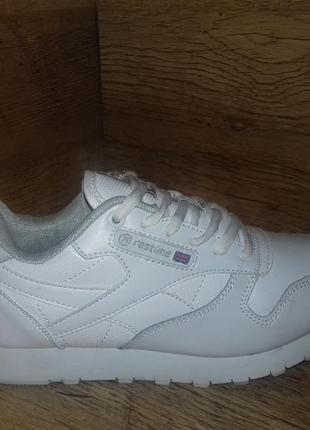Кросівки жіночі демісезон осінь весна шкіряні restime р. 36 37