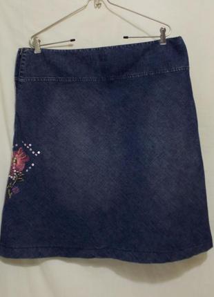 Юбка-трапеция джинсовая с цветочной вышивкой *tu* 52р2 фото