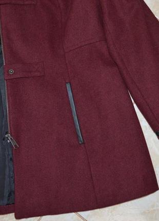 Бордовое демисезонное пальто с капюшоном и кожаными вставками george вьетнам4 фото