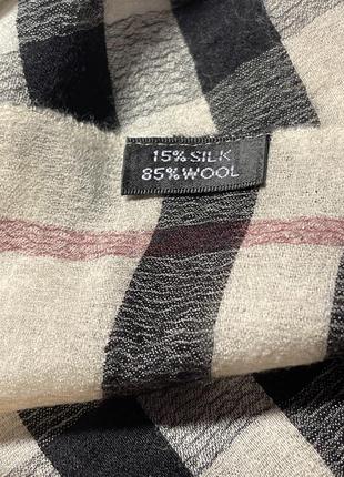 Неймовірно чудовий шерсть з шовком шарф