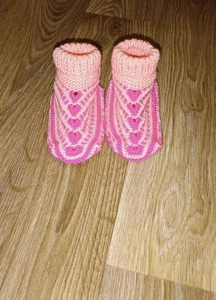 Теплі в'язані тапочки