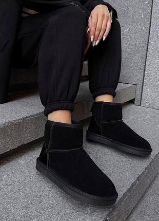 Женские угги ugg black (лаковый задник)