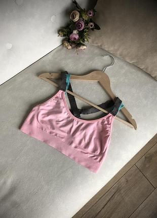 Спортивный топ