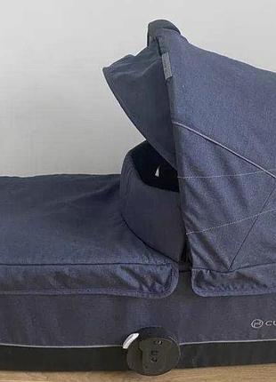 Дитяча коляска