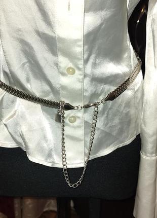 Красивый пояс на талию из металла.