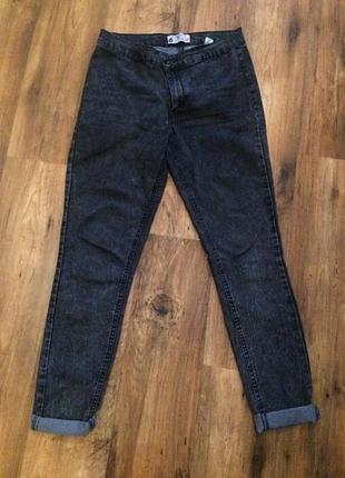 Джинсы