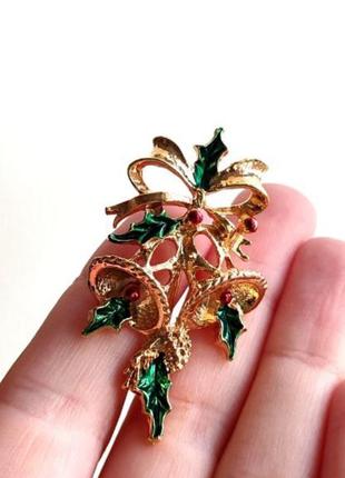 Вінтажна різдвяна брошка з емаллю