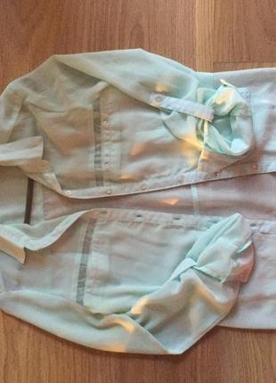 Ніжно блакитна сорочка