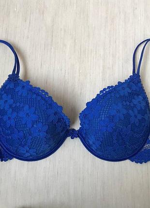 Неймовірний синій бюстгальтер