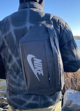 Бананка большая nike red tech hip pack поясная сумка мессенджер найк nike2 фото