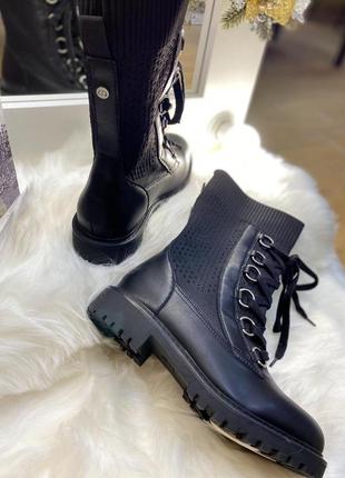 Кожаные ботинки в стиле dior на шнуровке diorland, с вставкой из черного хлопка2 фото