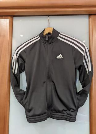 Adidas 9-10 років