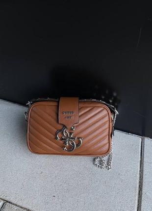 Женские кожаная сумка guess mini brown2 фото