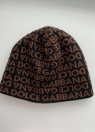 Dolce & gabbana оригинал двухсторонняя шапка бини в рубчик с монограммой