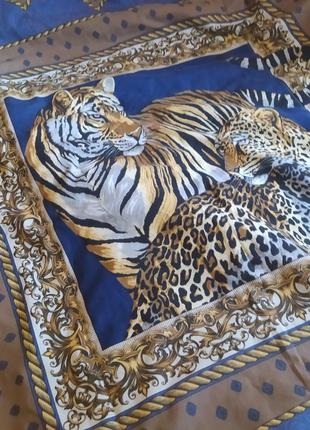 Плед  тигр леопард на синтепоні 134*184 італія стан ідеальний