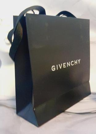 Оригінальний подарунковий пакет givenchy оригиналиный упаковка пакет подарочный4 фото