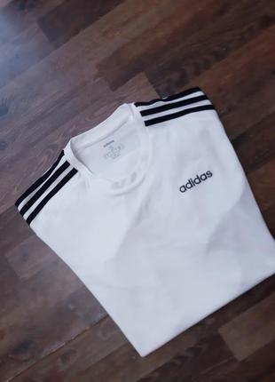 Мужская белая футболка adidas3 фото