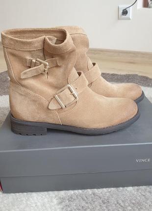 Новые замшевые сапожки vince camuto2 фото