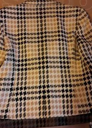 Продам стильный эллегантный  пиджак р. 46 ф. tuzzi гемания2 фото