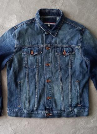 Брендова джинсова куртка T-Shirt tommy hilfiger.