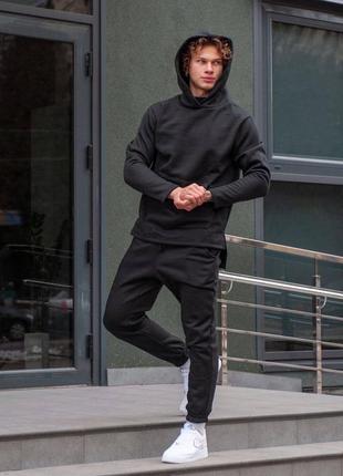 Чоловічий зимовий костюм