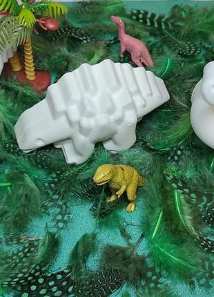 Динозавр.  гіпсові фігурки динозаврів, 3d розмальовка.