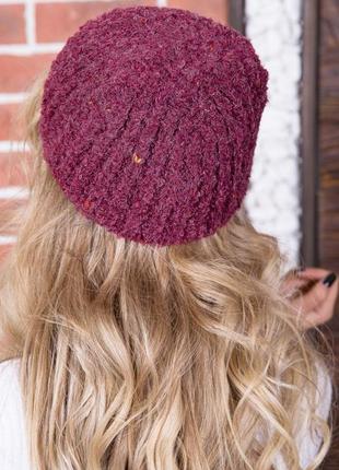Осінньо-зимова жіноча шапка темно-пудрового кольору3 фото
