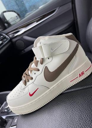 Женские высокие кожаные кроссовки с мехом nike air force high beige brown fur#найк7 фото