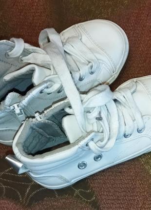Белые высокие кеды спортивные ботинки2 фото