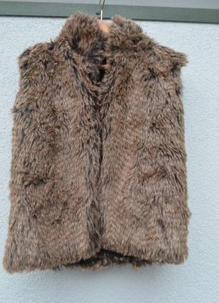 Шикарная теплая меховая безрукавка жилетка двухсторонняя для девочки 5-7 лет