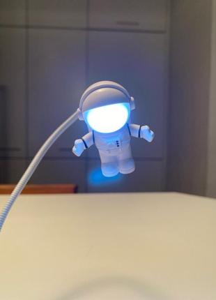 Настольная usb лампа для ноутбука, led светильник и ночник astro-light "космонавт" белый8 фото