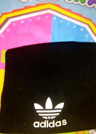 Шапка біні.